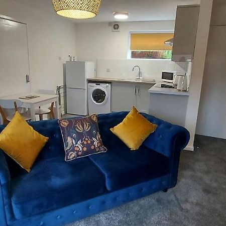 The Tackeroo Suite Hednesford Buitenkant foto